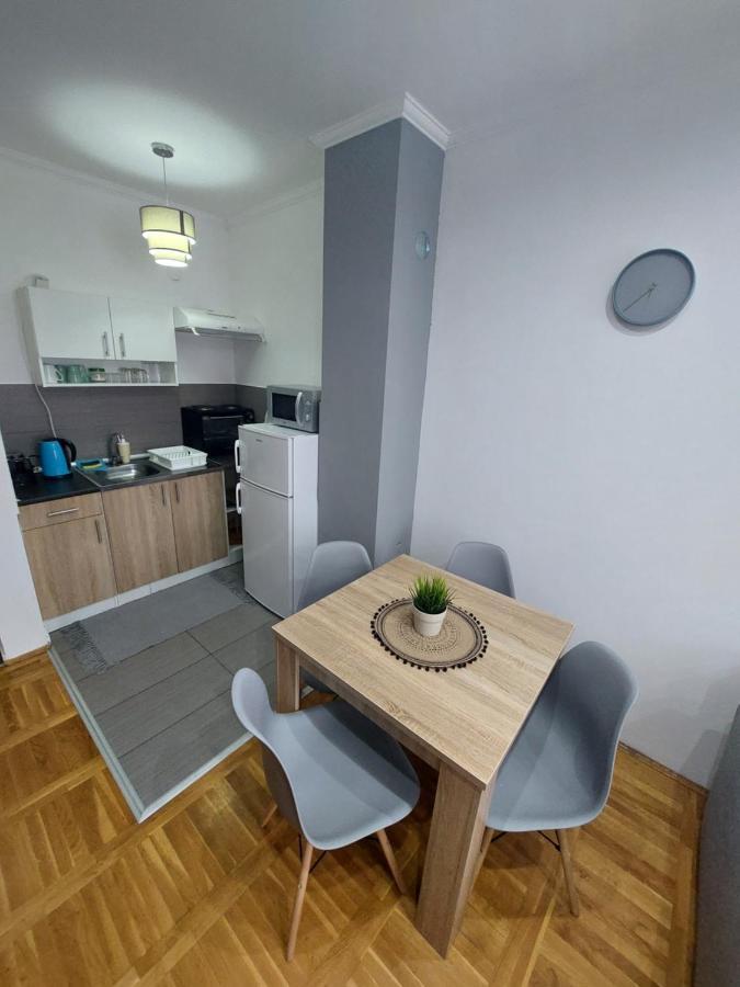 Smiley - Subotica Centar Apartment Exterior photo