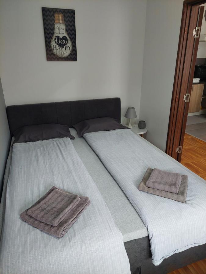 Smiley - Subotica Centar Apartment Exterior photo