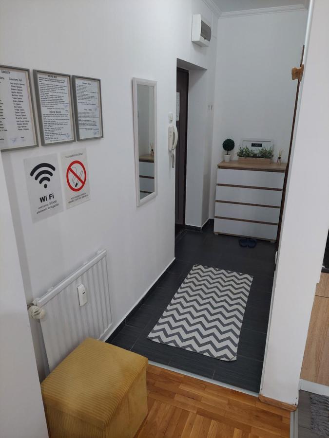 Smiley - Subotica Centar Apartment Exterior photo