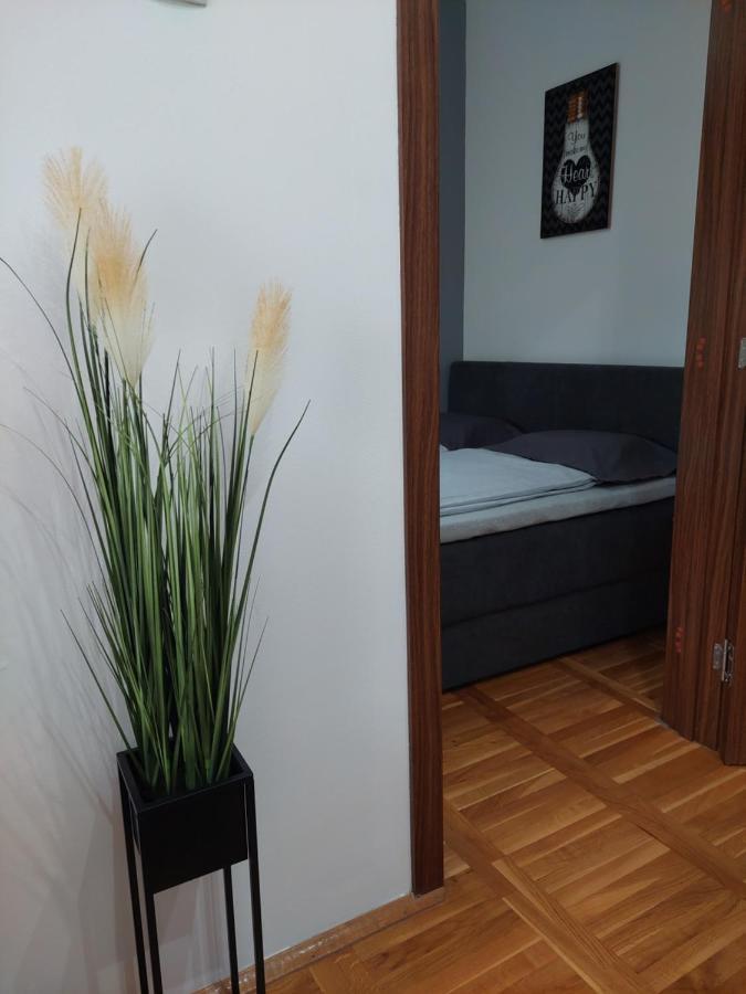 Smiley - Subotica Centar Apartment Exterior photo